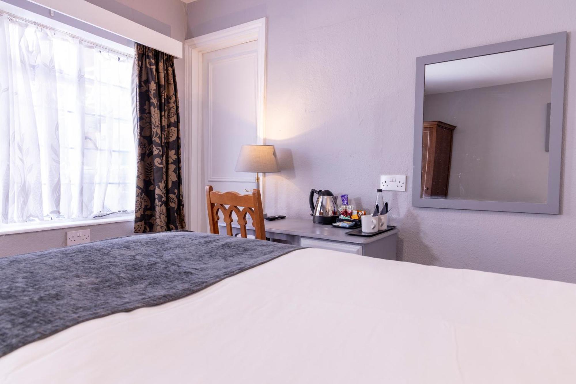 Cromwell Lodge Hotel By Greene King Inns บันเบอรี ภายนอก รูปภาพ