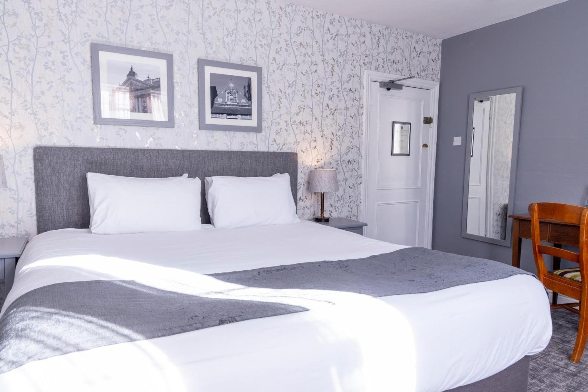 Cromwell Lodge Hotel By Greene King Inns บันเบอรี ภายนอก รูปภาพ