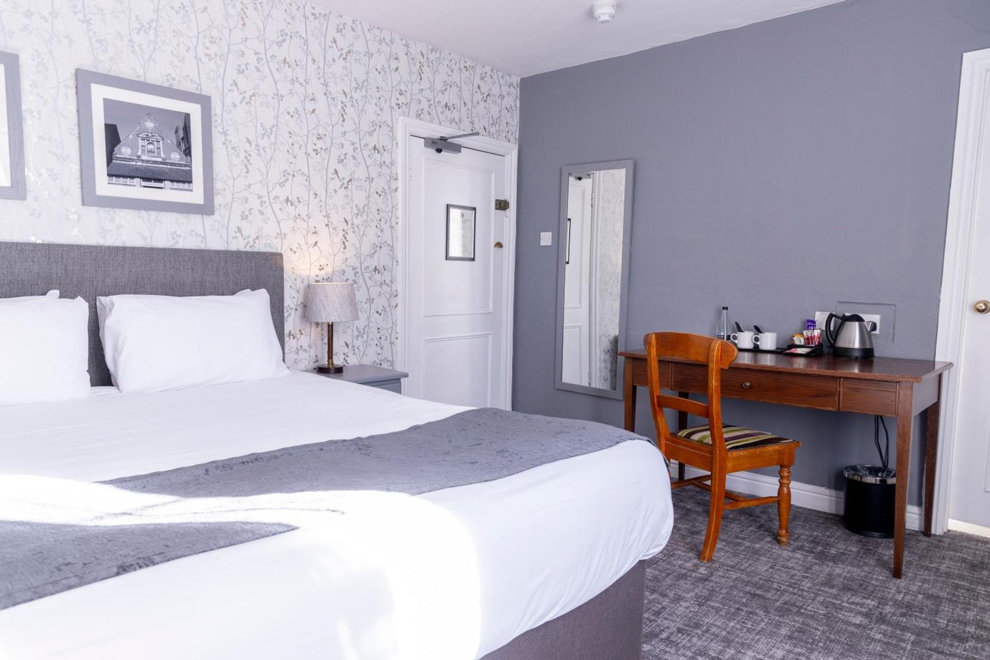 Cromwell Lodge Hotel By Greene King Inns บันเบอรี ภายนอก รูปภาพ